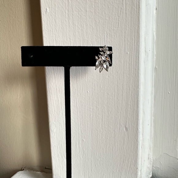 Olive + Piper single earring - Picture 3 of 4